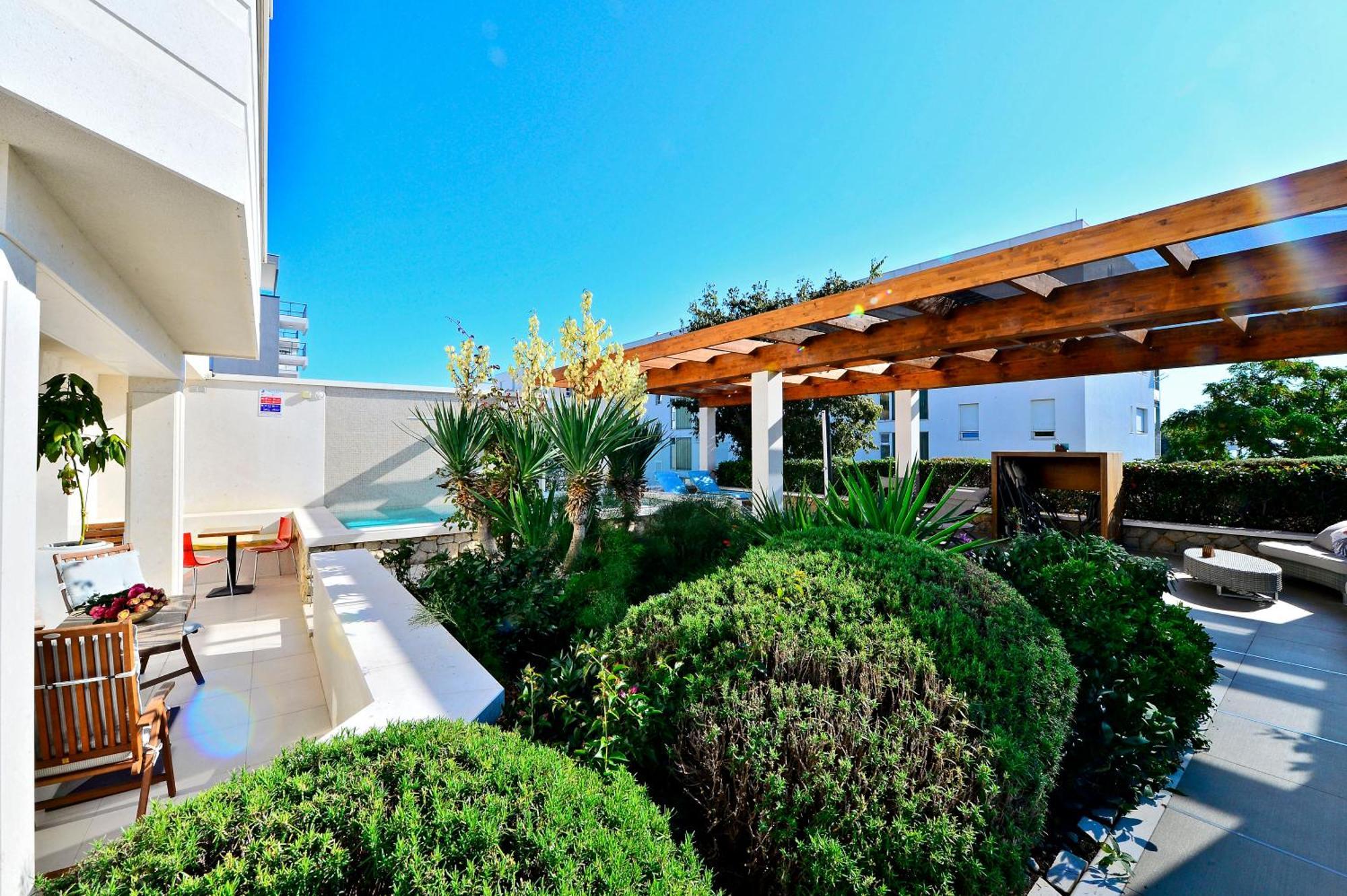 Palace Lidija, - Blue Lagoon *